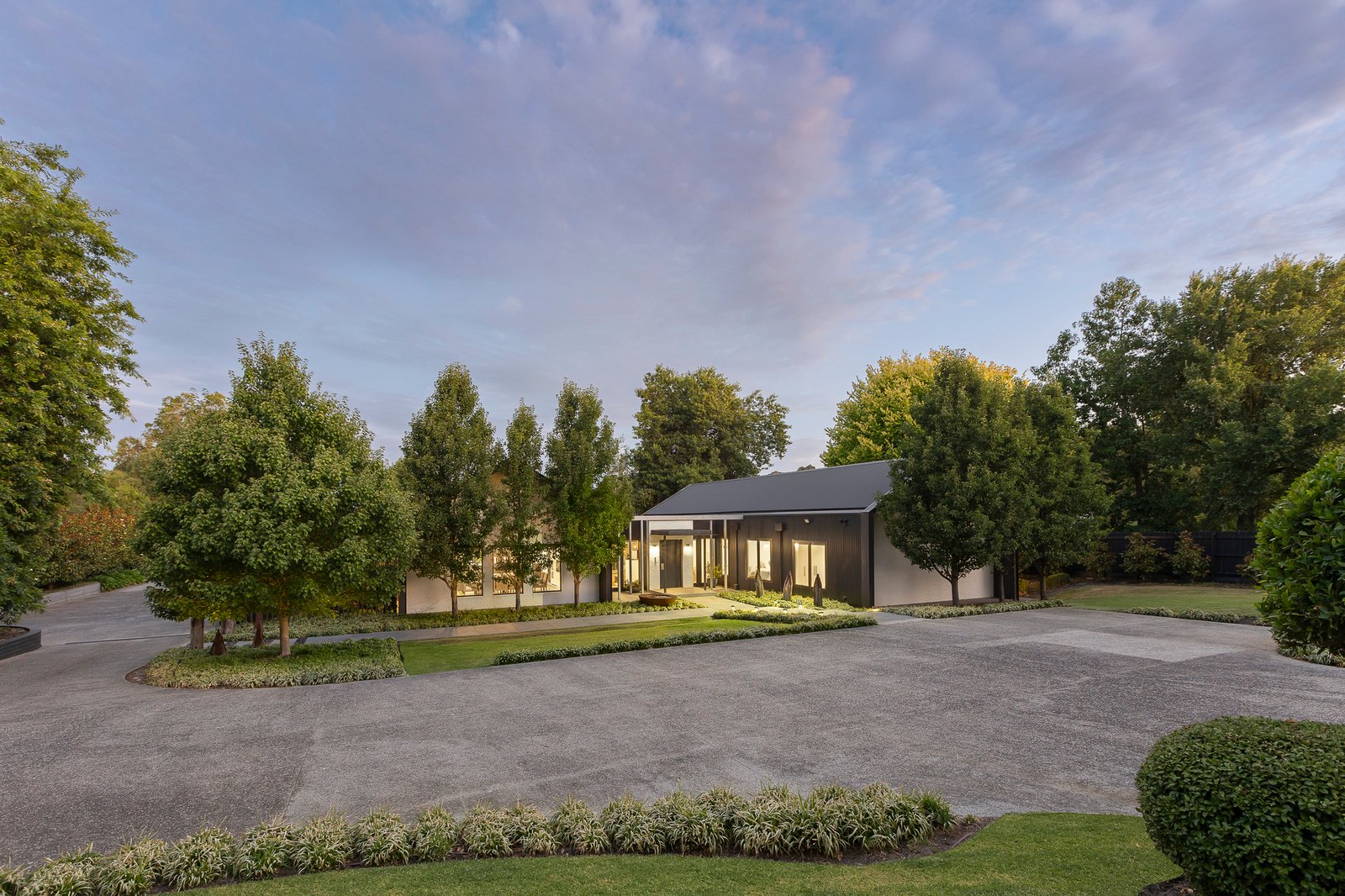 28-30 Beaumont Road, Berwick, 3806