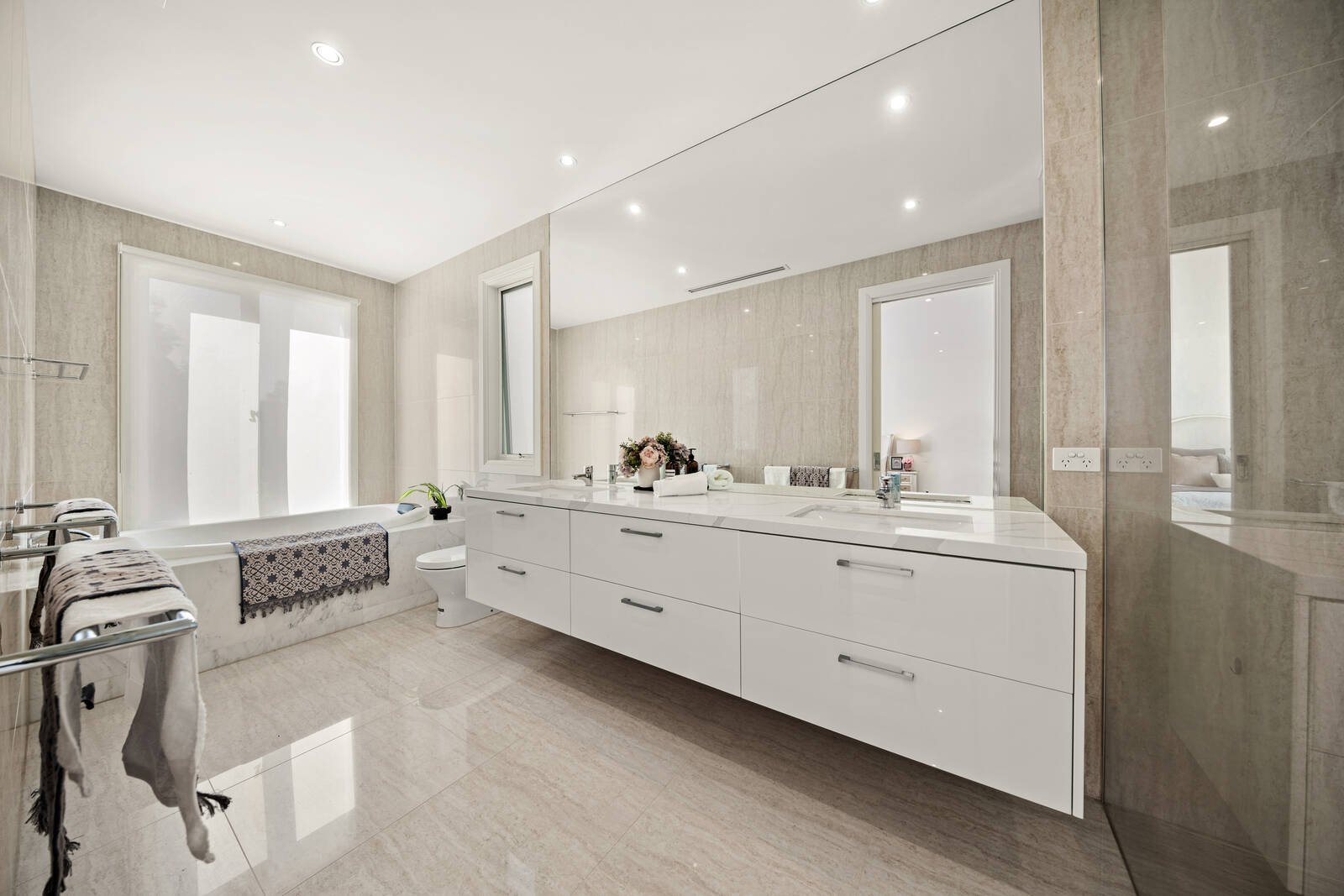 Real Estate and Property in 28 Alexandra Avenue, Canterbury, VIC