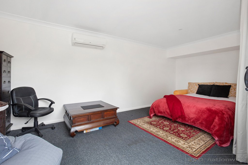 28 Allan Street LORN 15