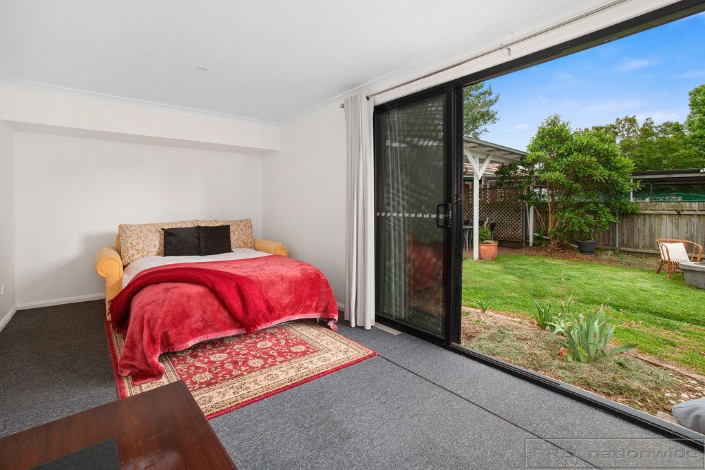 28 Allan Street LORN 16