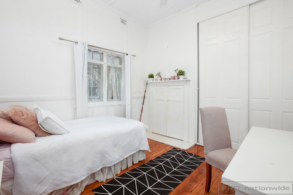 28 Allan Street LORN 16
