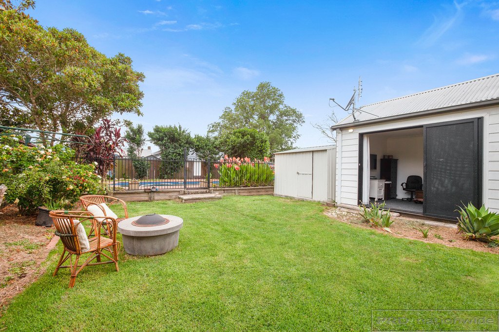 28 Allan Street LORN 19