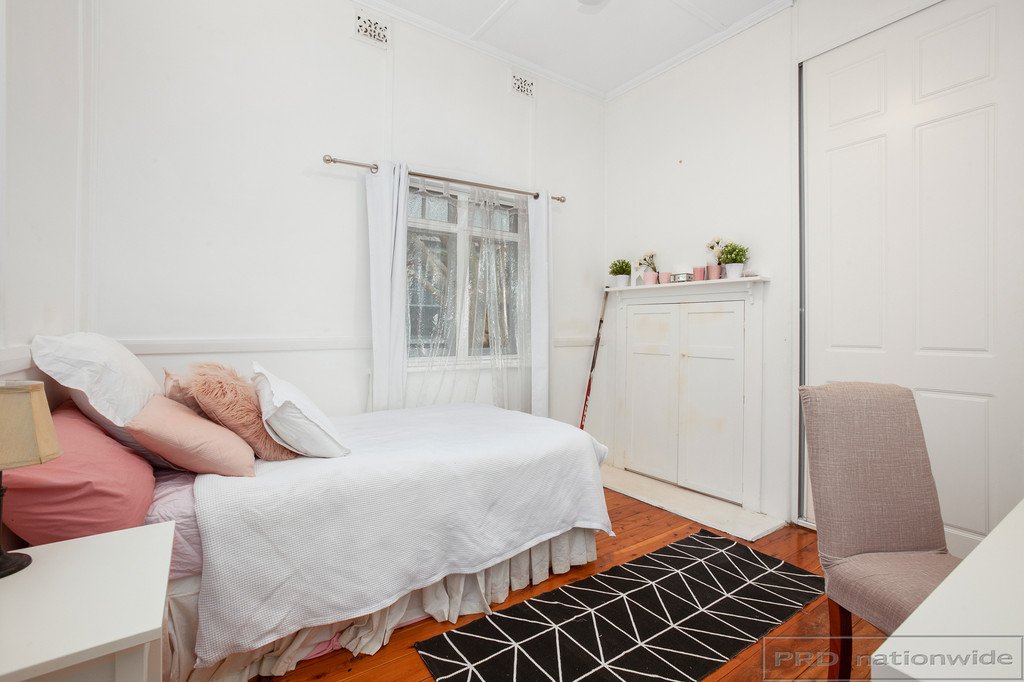 28 Allan Street LORN 10