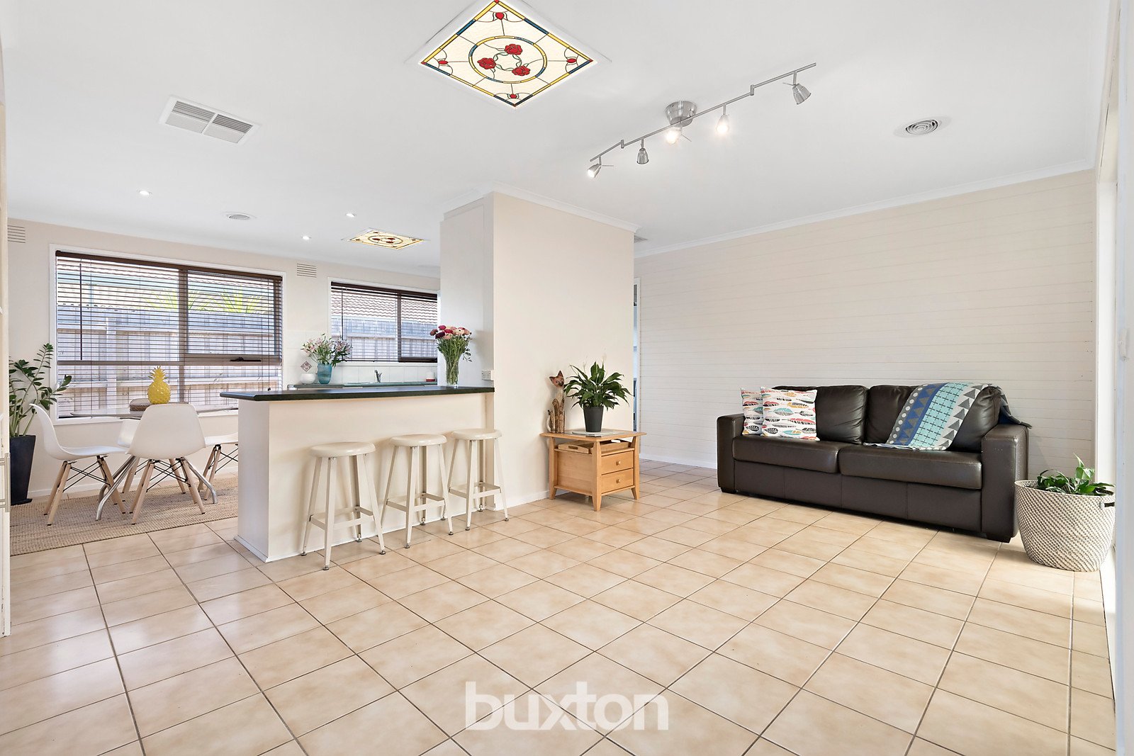 Gallery: 28 Amaroo Drive