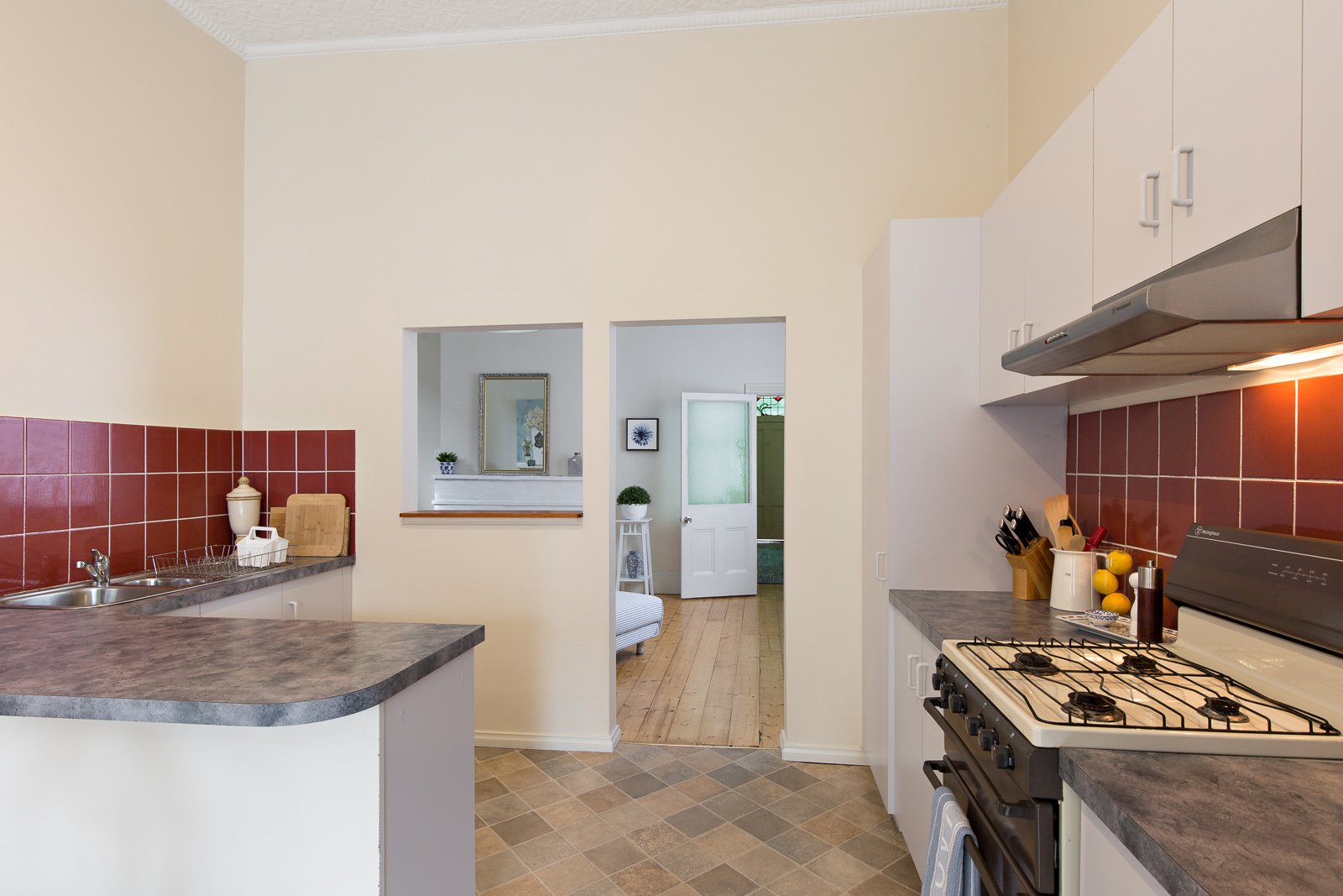 Gallery: 28 Anderson Street West