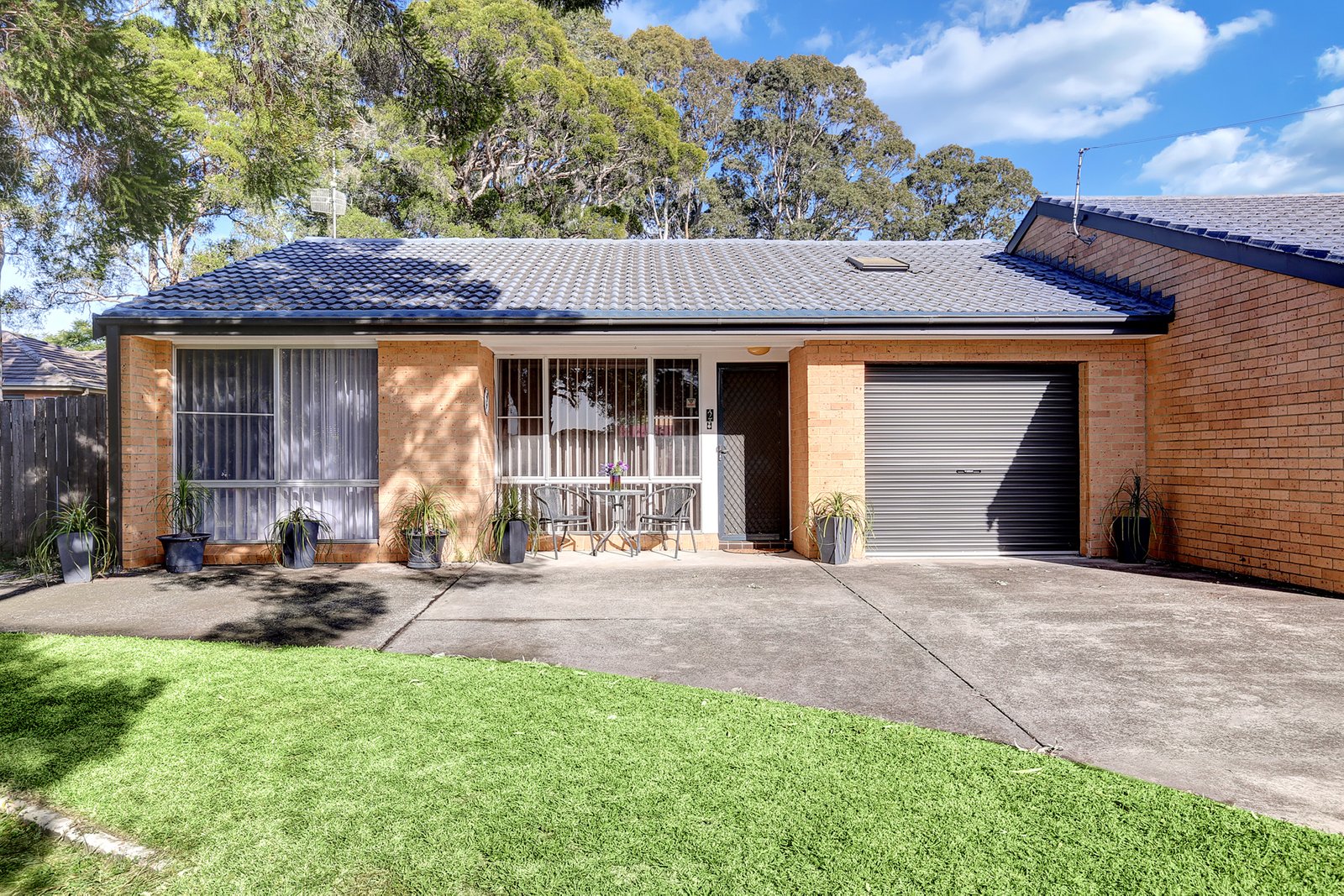 2/8 Anthea Place DAPTO 1