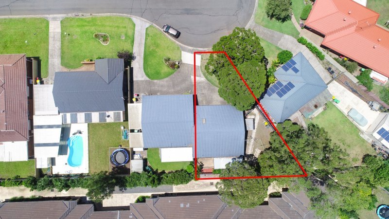 2/8 Anthea Place DAPTO 5