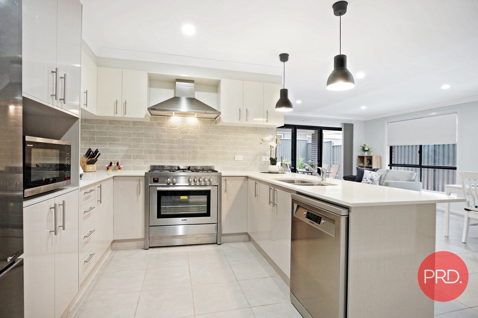 28 Ashgrove Close JORDAN SPRINGS 6
