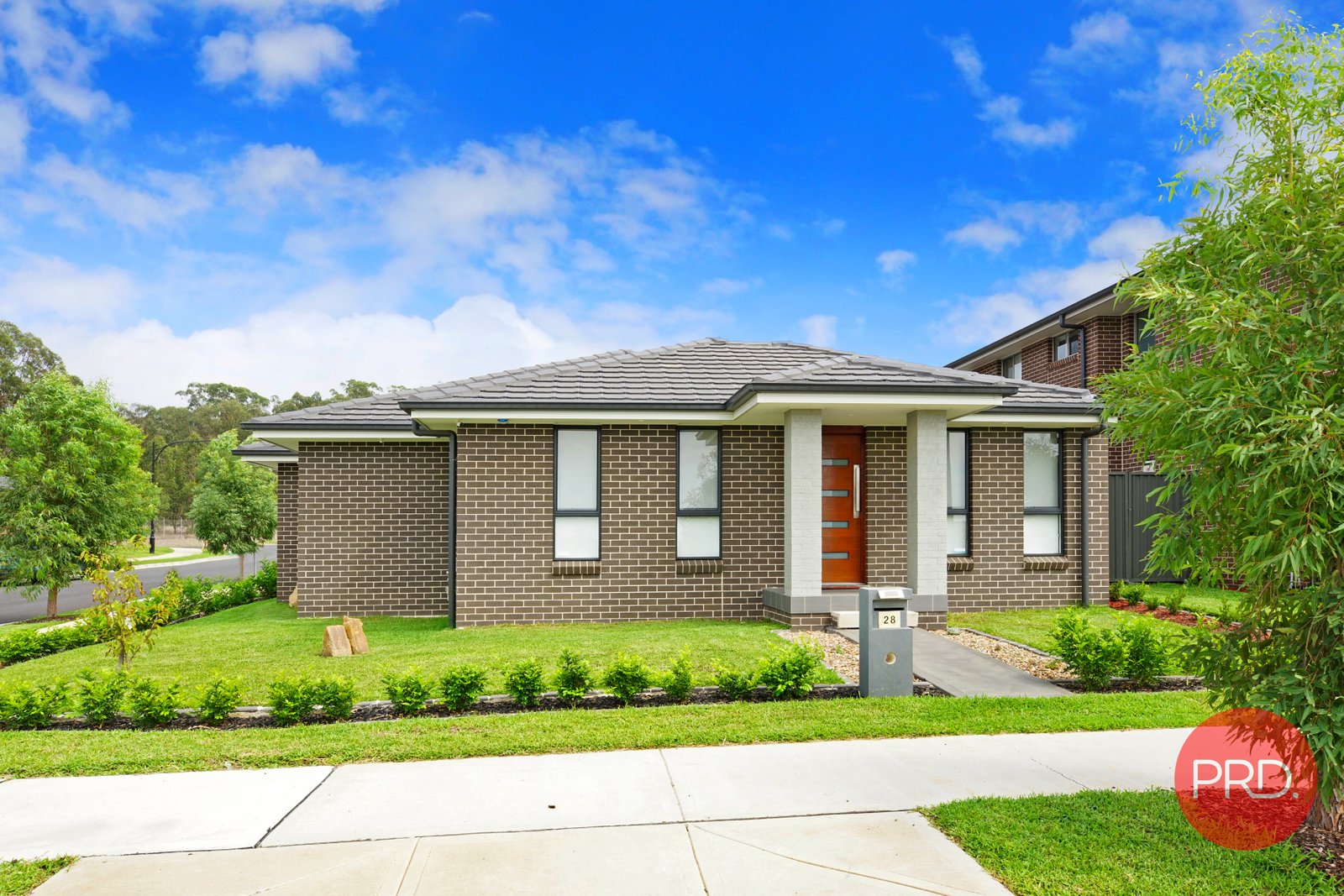 28 Ashgrove Close JORDAN SPRINGS 13