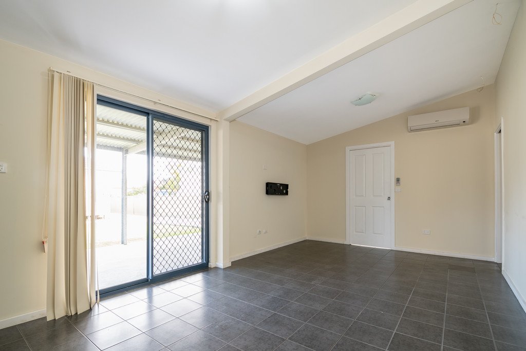 2/8 Avonlea Street DAPTO 3