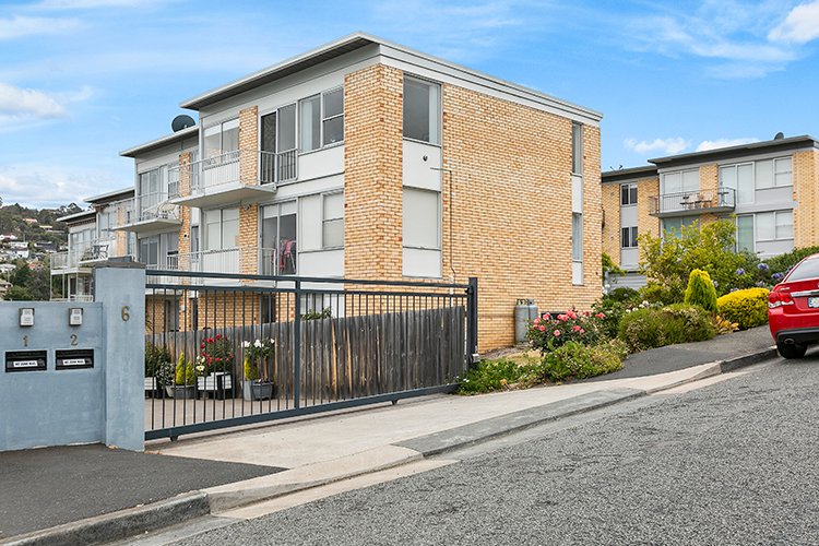 2/8 Ballawinnie Road LINDISFARNE 13