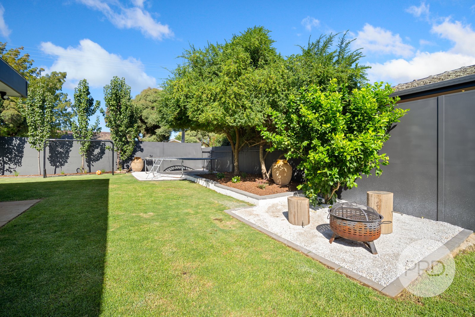 28 Balmoral Crescent LAKE ALBERT 25