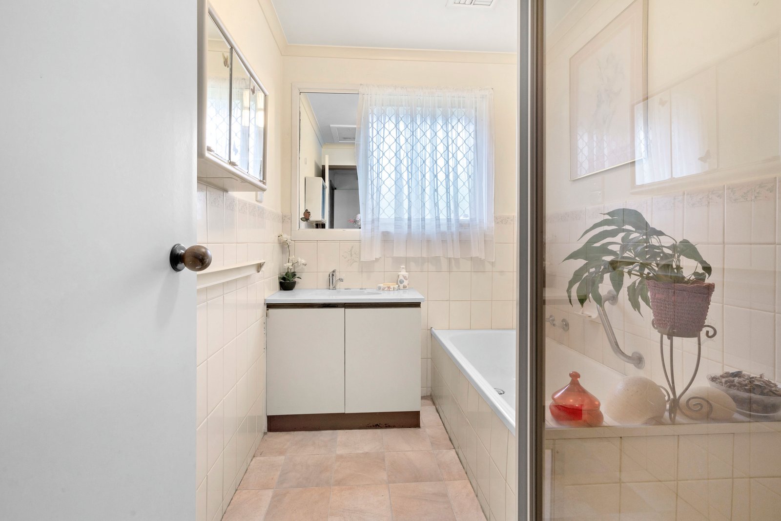 Real Estate and Property in 28 Baxter Avenue, Chelsea, VIC