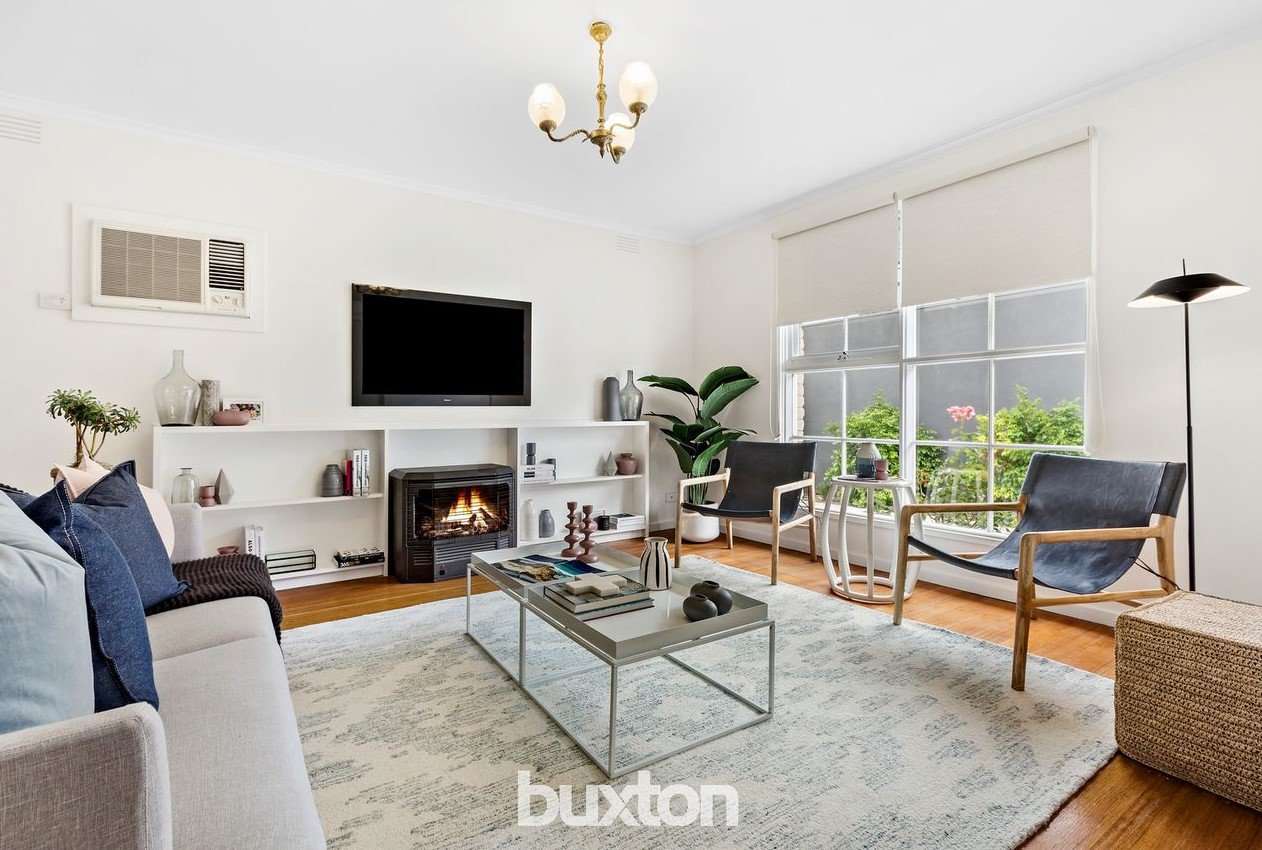 Gallery: 2/8 Bayview Crescent