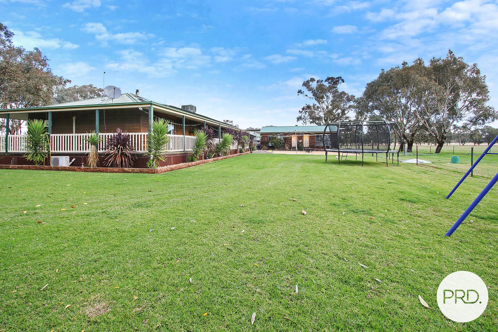 28 Beach Road East  BURRUMBUTTOCK 18