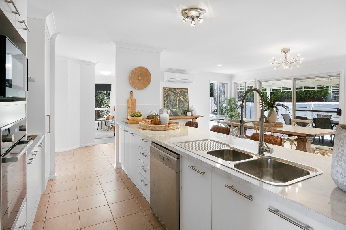 28 Beaconsfield Drive Burleigh Waters 7