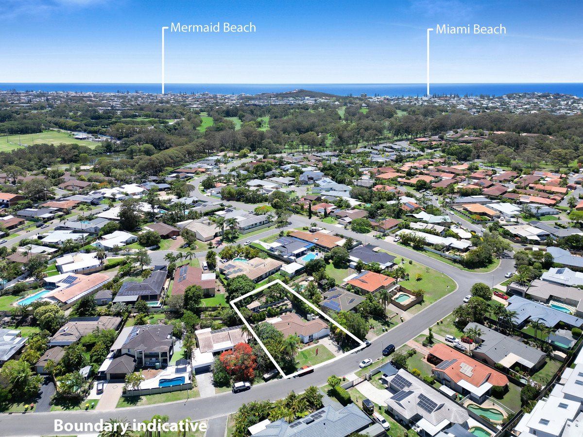 28 Beaconsfield Drive Burleigh Waters 22