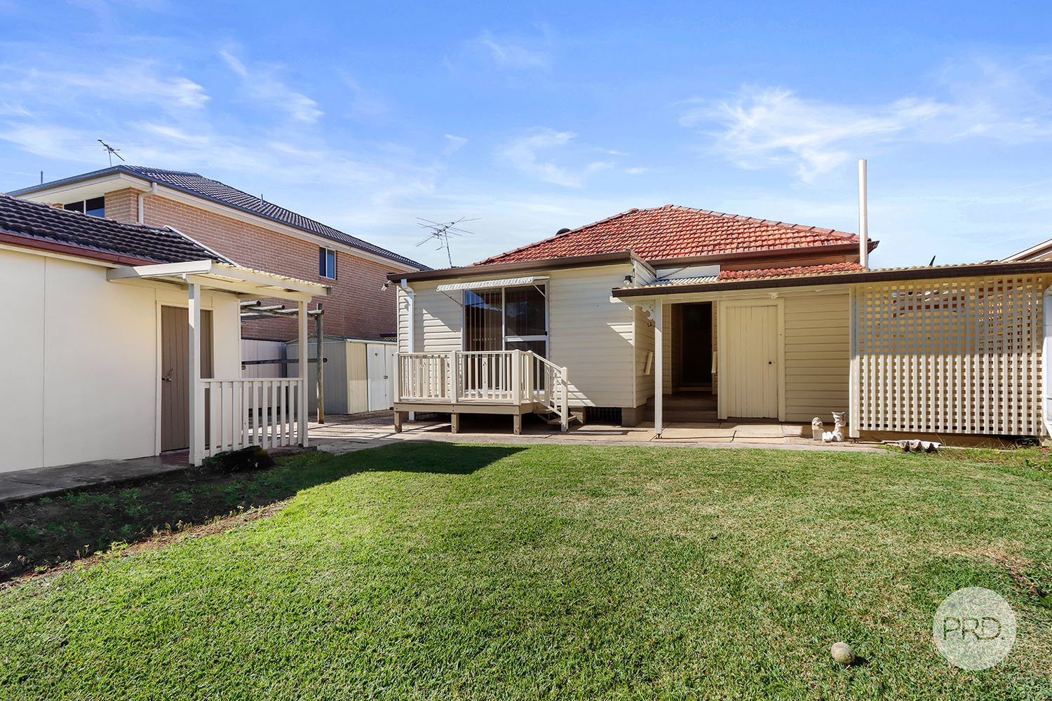 28 Beaconsfield Road MORTDALE 2