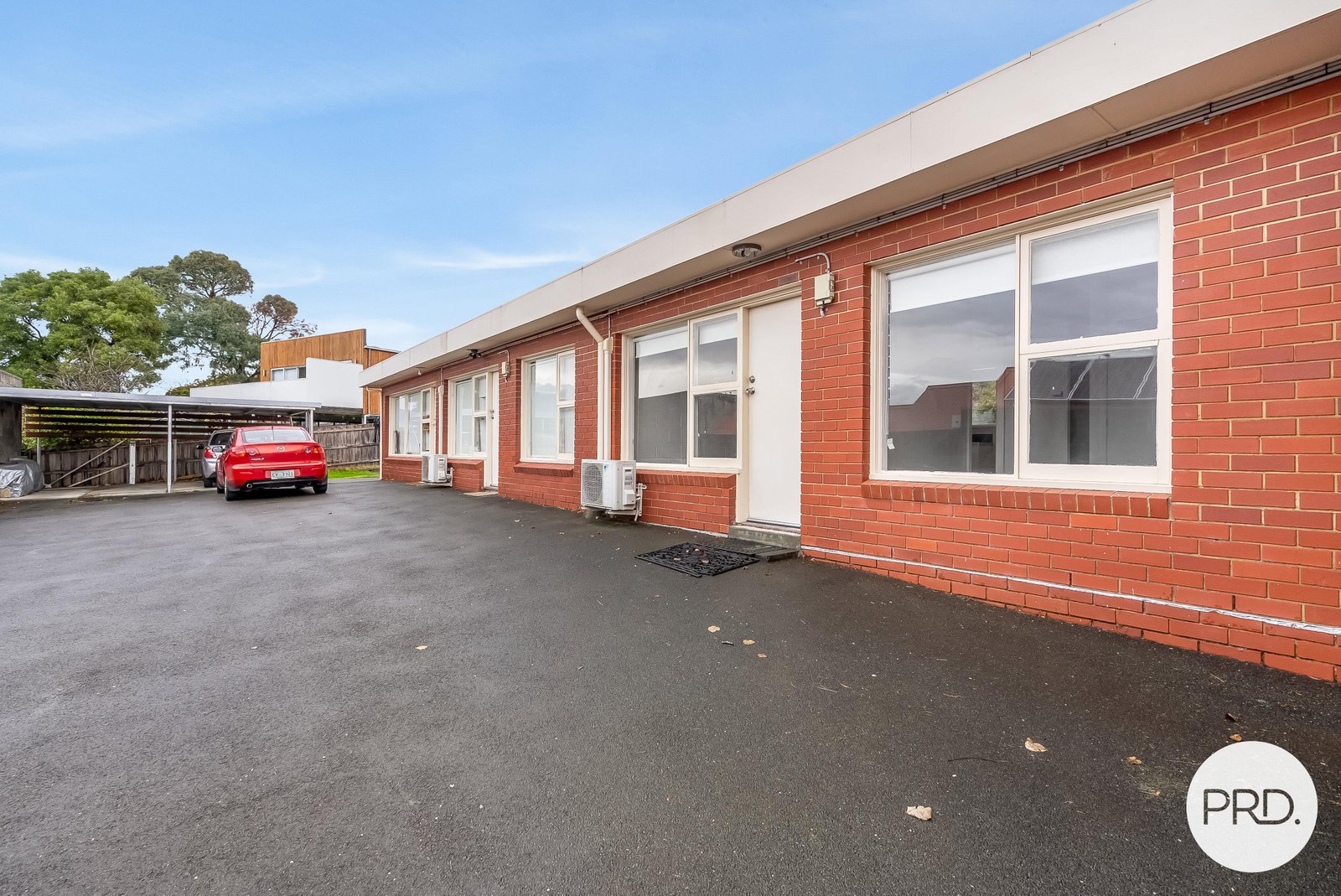 2/8 Belar Street HOWRAH 8