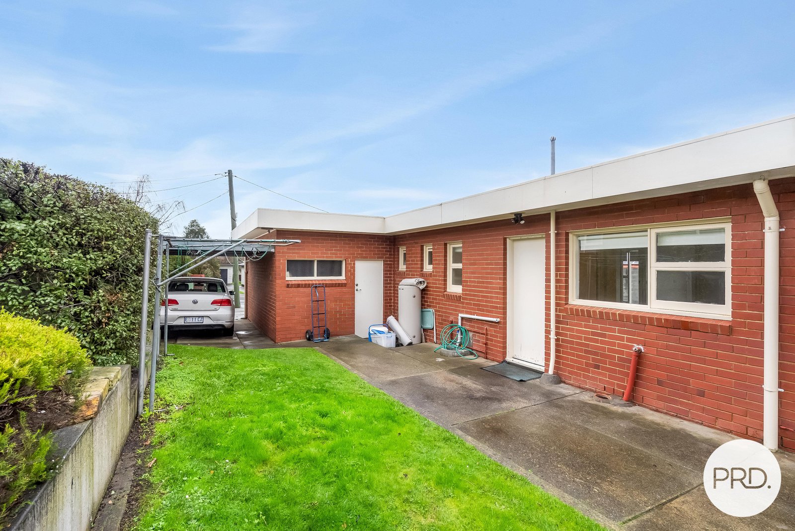 2/8 Belar Street HOWRAH 9