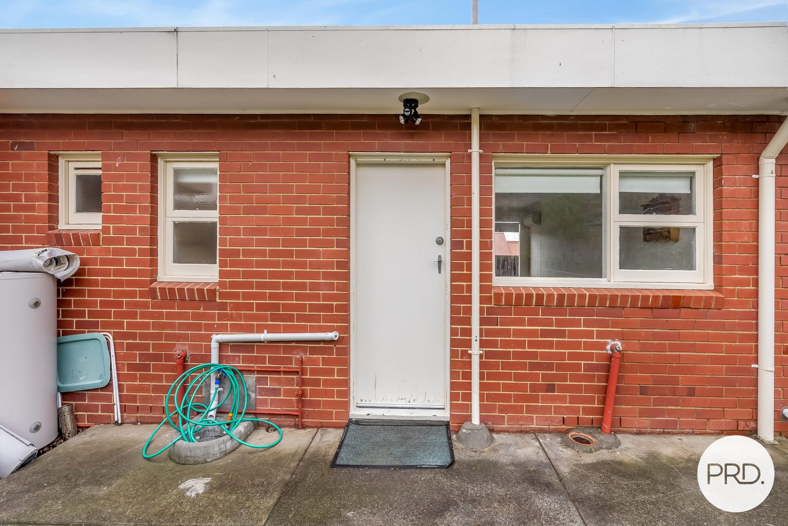 2/8 Belar Street HOWRAH 12