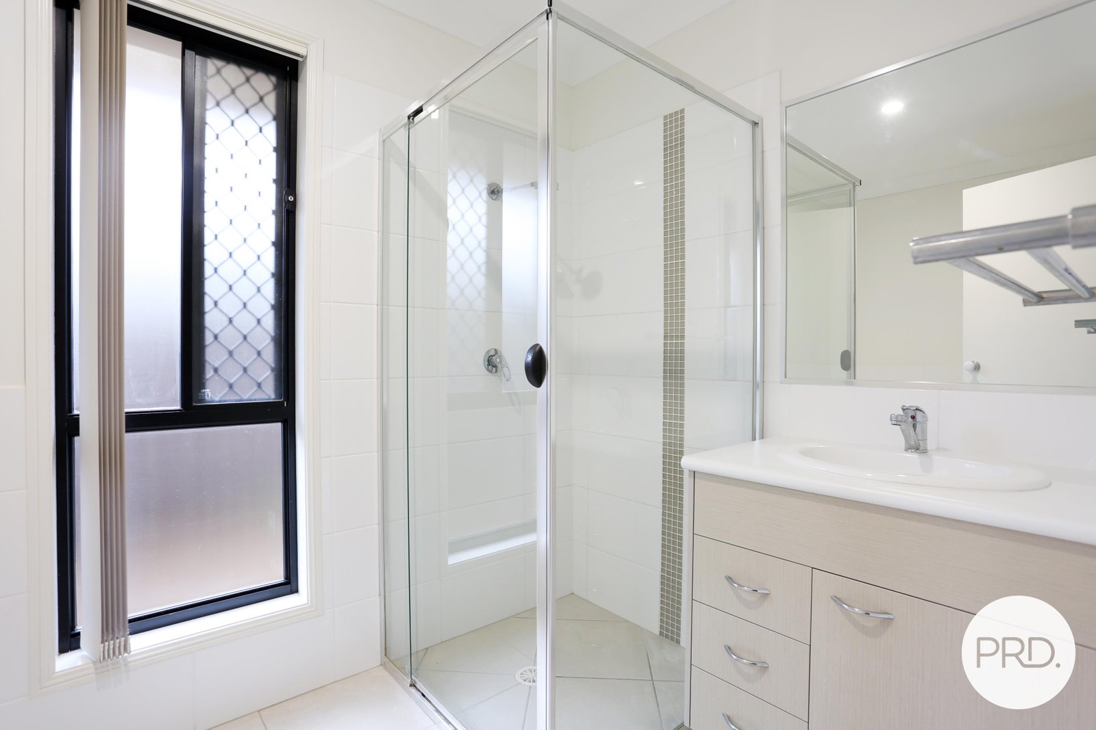 28 Bellinger Street PACIFIC PINES 9