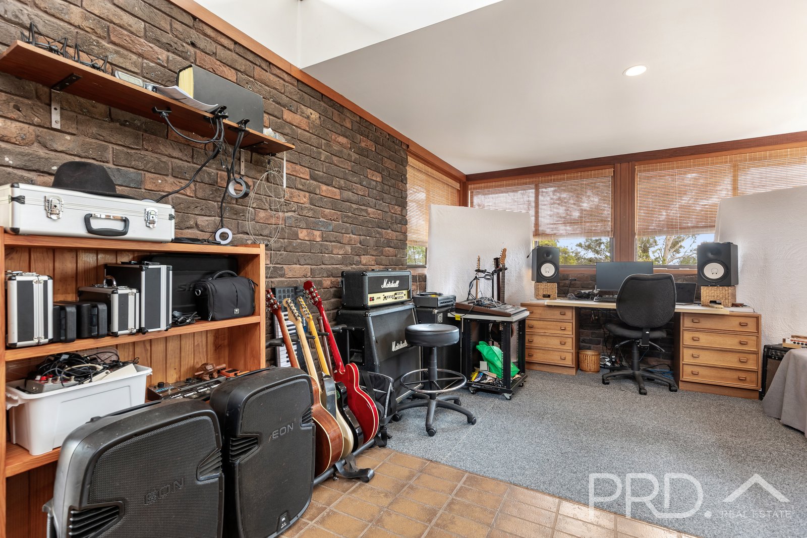 28 Boonderoo Road TUMUT 15