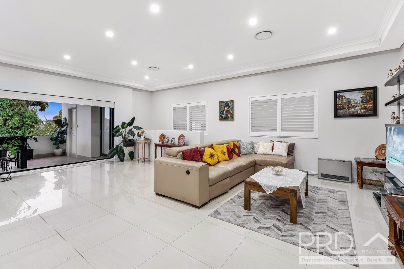 28 Bower Street ROSELANDS 3