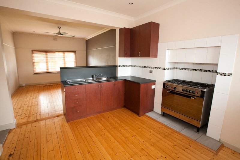 28 Bradbury Street BROWN HILL 4