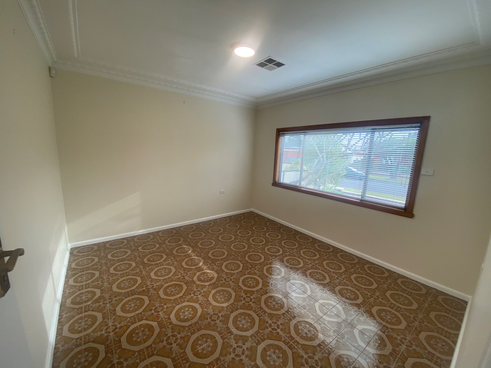 28 Bradshaw Avenue MOOREBANK 4