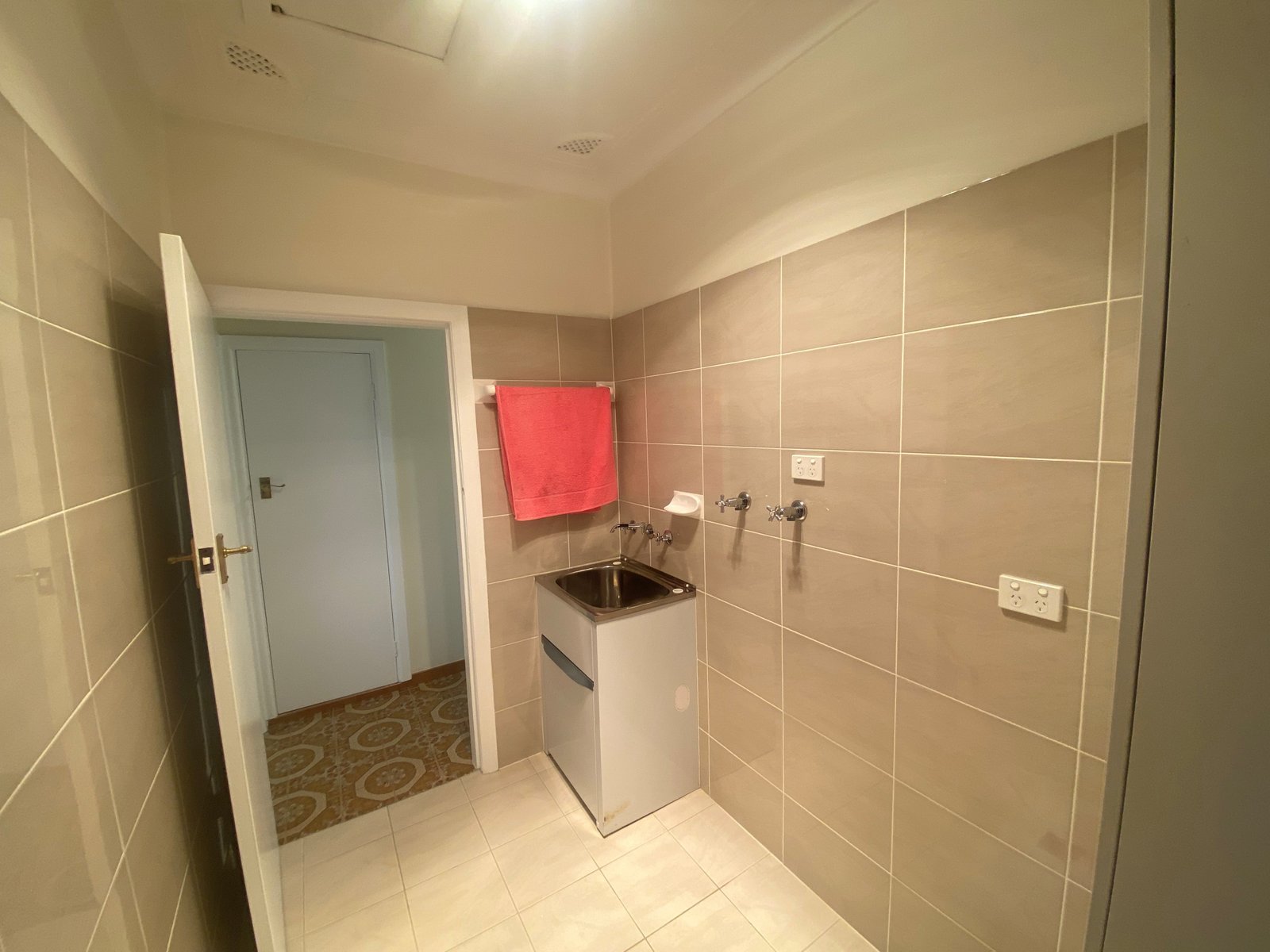 28 Bradshaw Avenue MOOREBANK 11