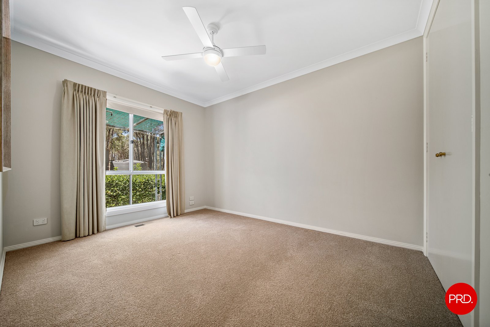 28 Braeside Drive JUNORTOUN 15