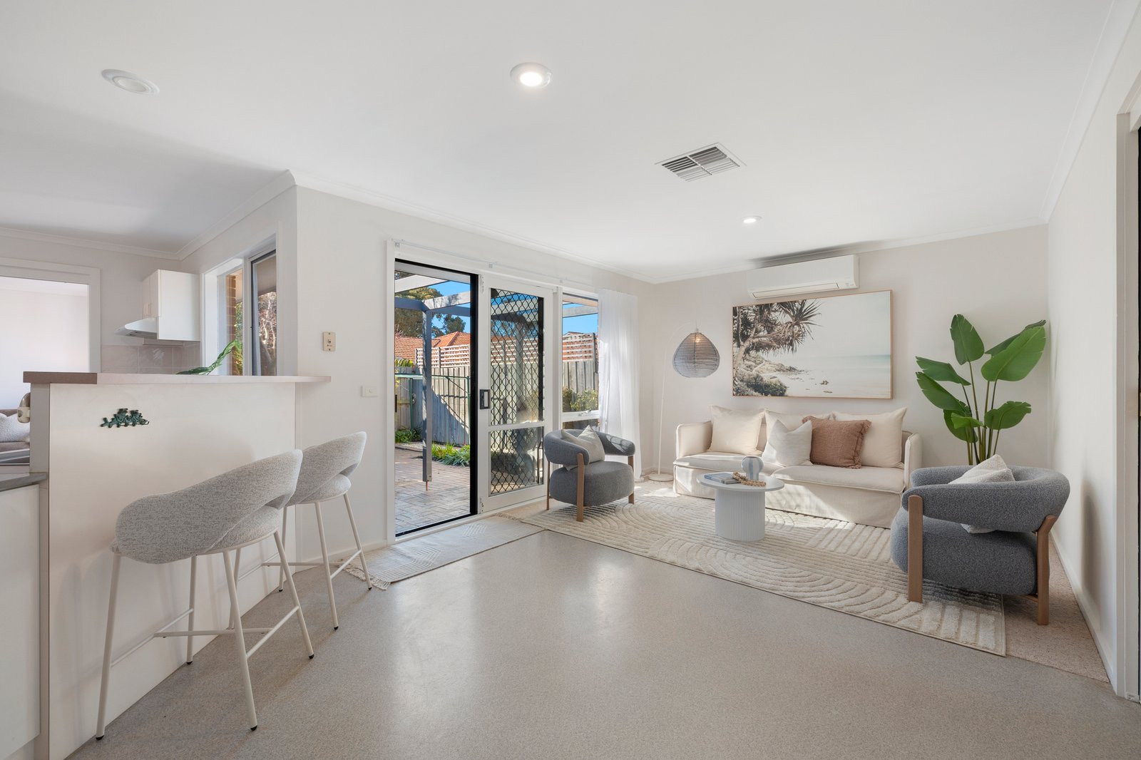 Gallery: 2/8 Brindisi Street