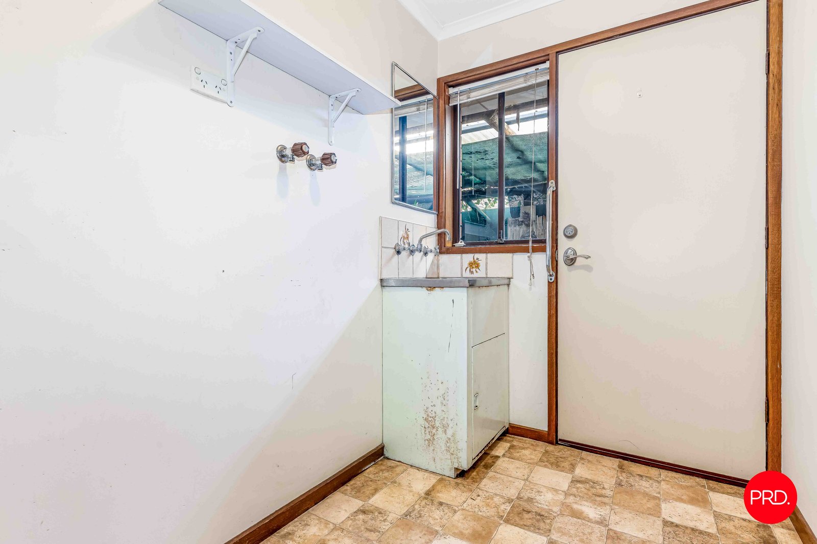 28 Burnside St  EAGLEHAWK 12