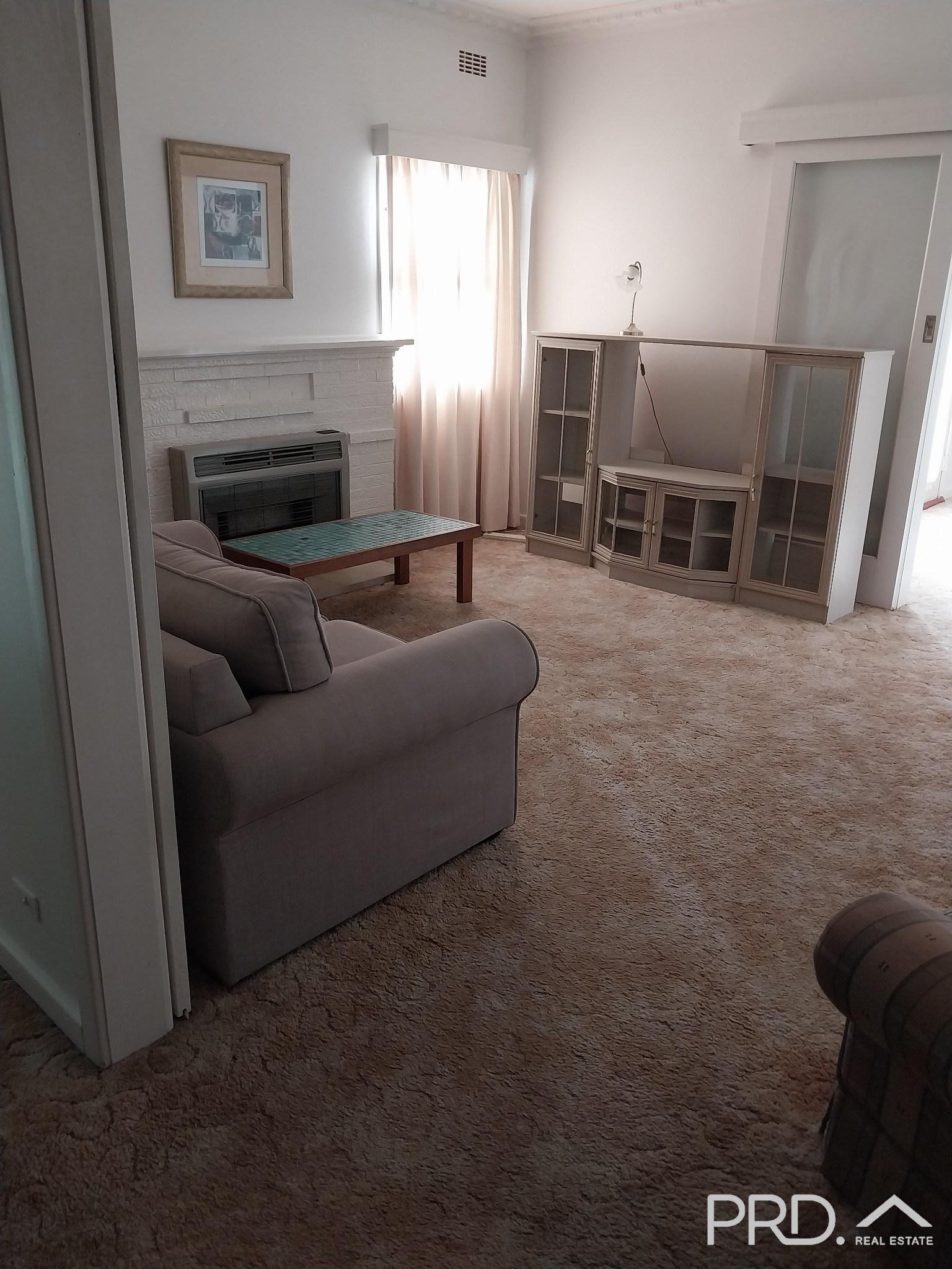 28 Burtundy Road DARETON 3