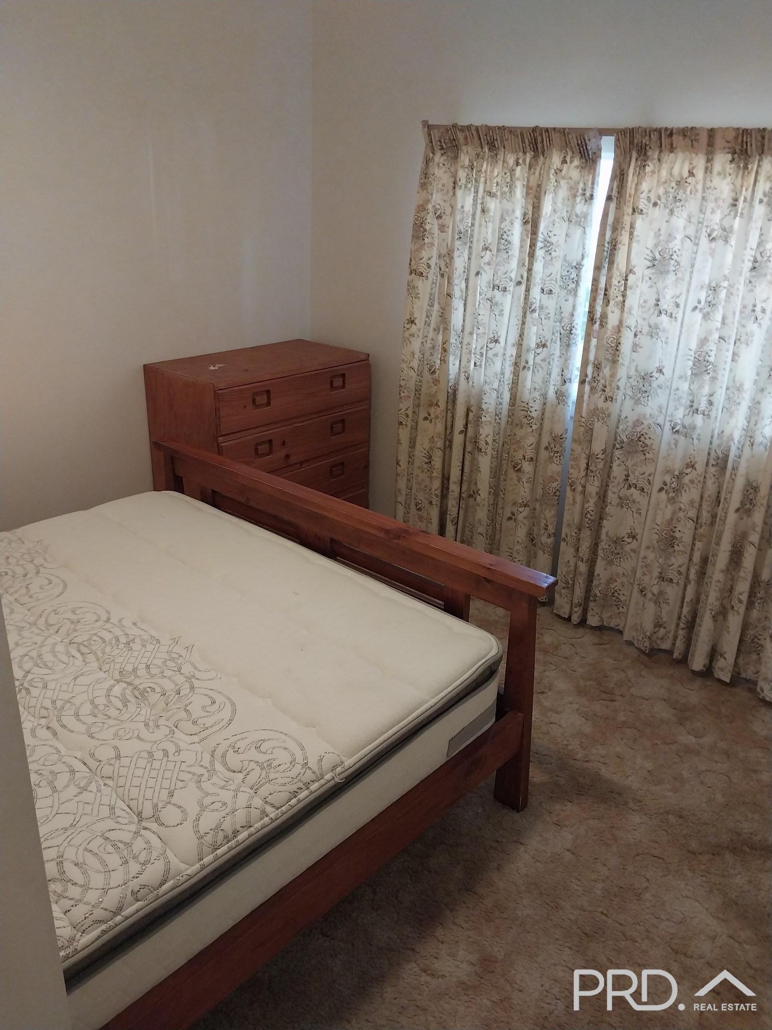 28 Burtundy Road DARETON 6