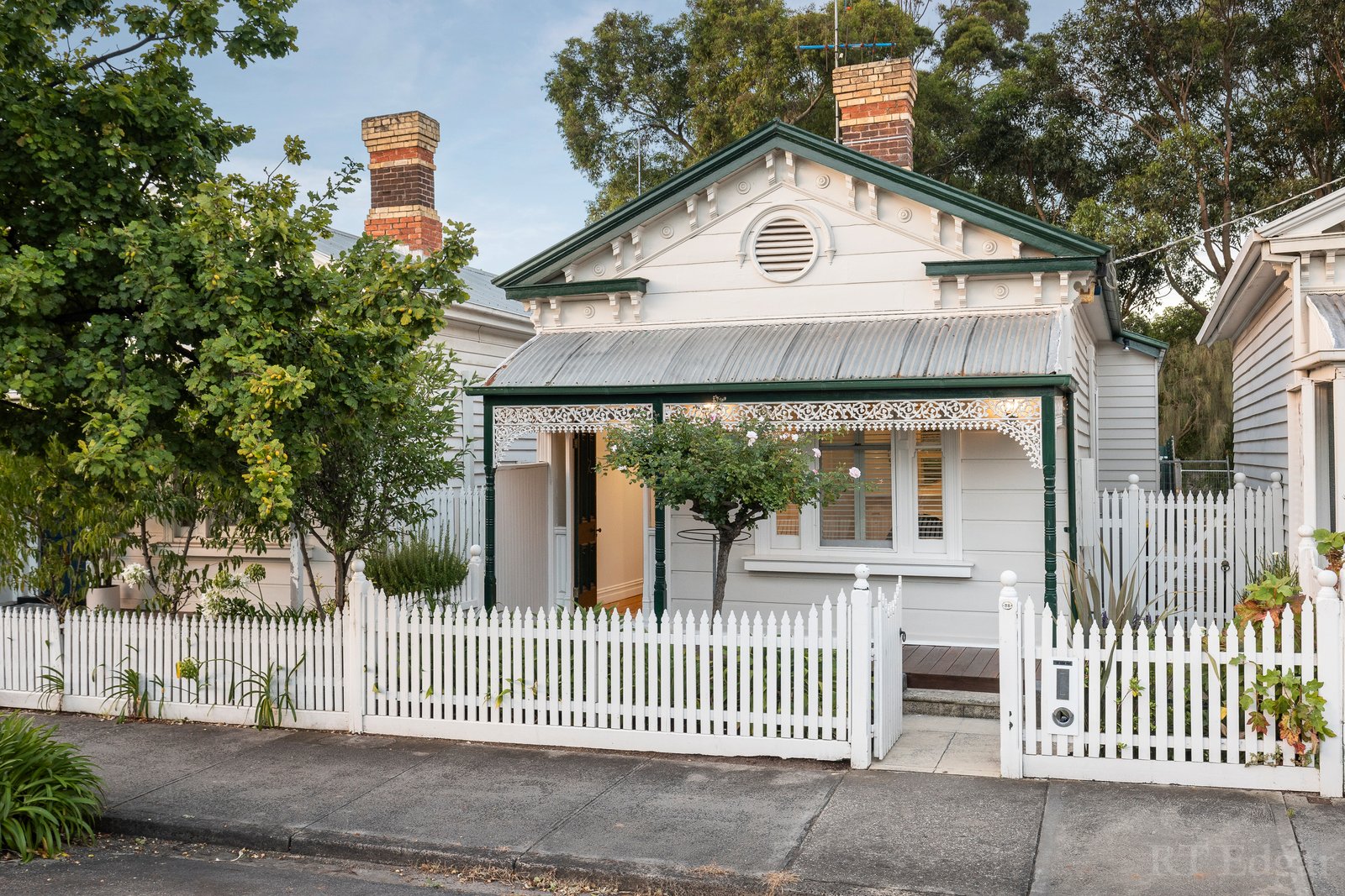 Real Estate and Property in 28 Cambridge Street, Armadale, VIC