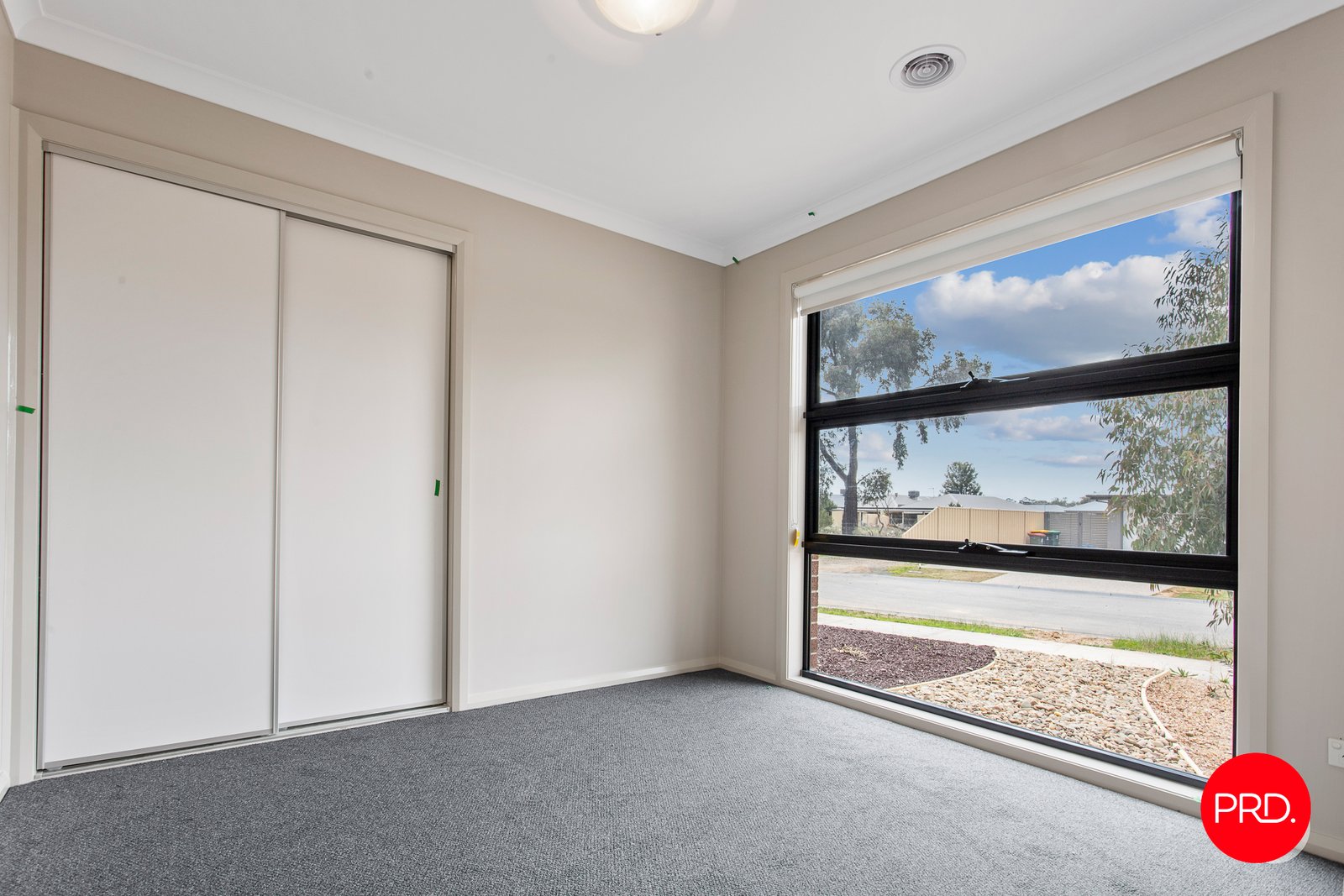 28 Camden Way STRATHFIELDSAYE 9