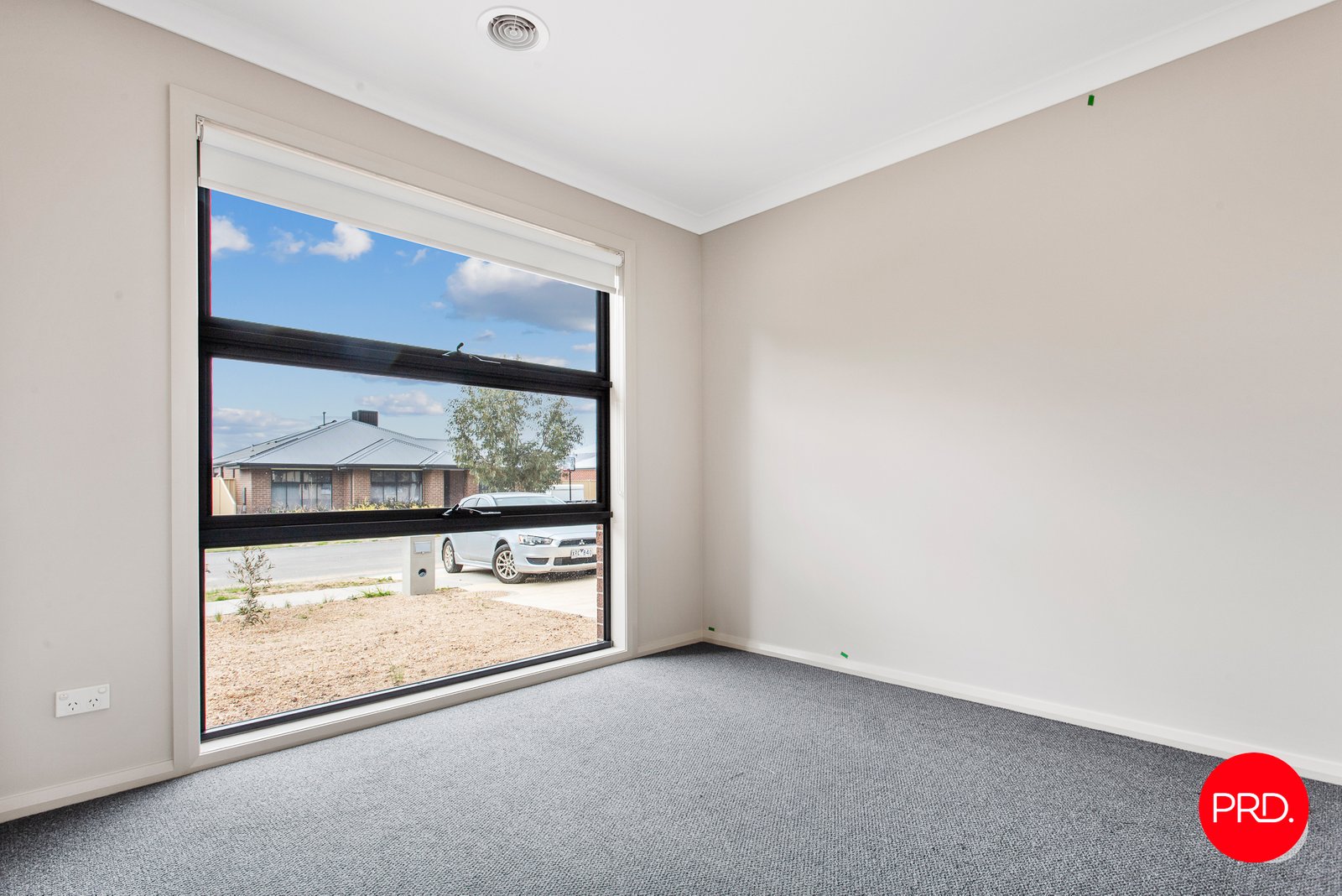 28 Camden Way STRATHFIELDSAYE 10