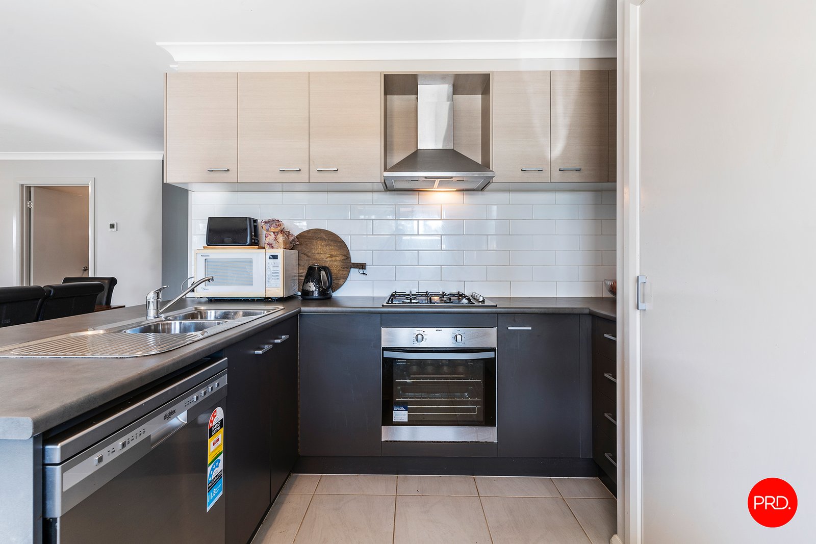 28 Camden Way STRATHFIELDSAYE 5