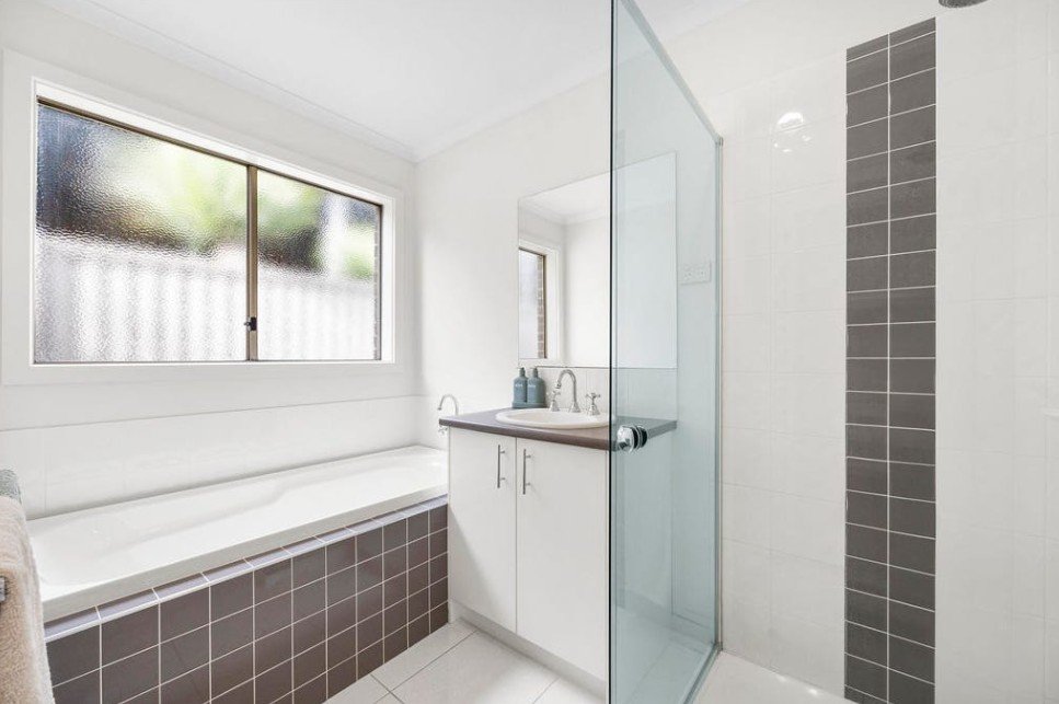 28 Canadian Springs Drive CANADIAN 8