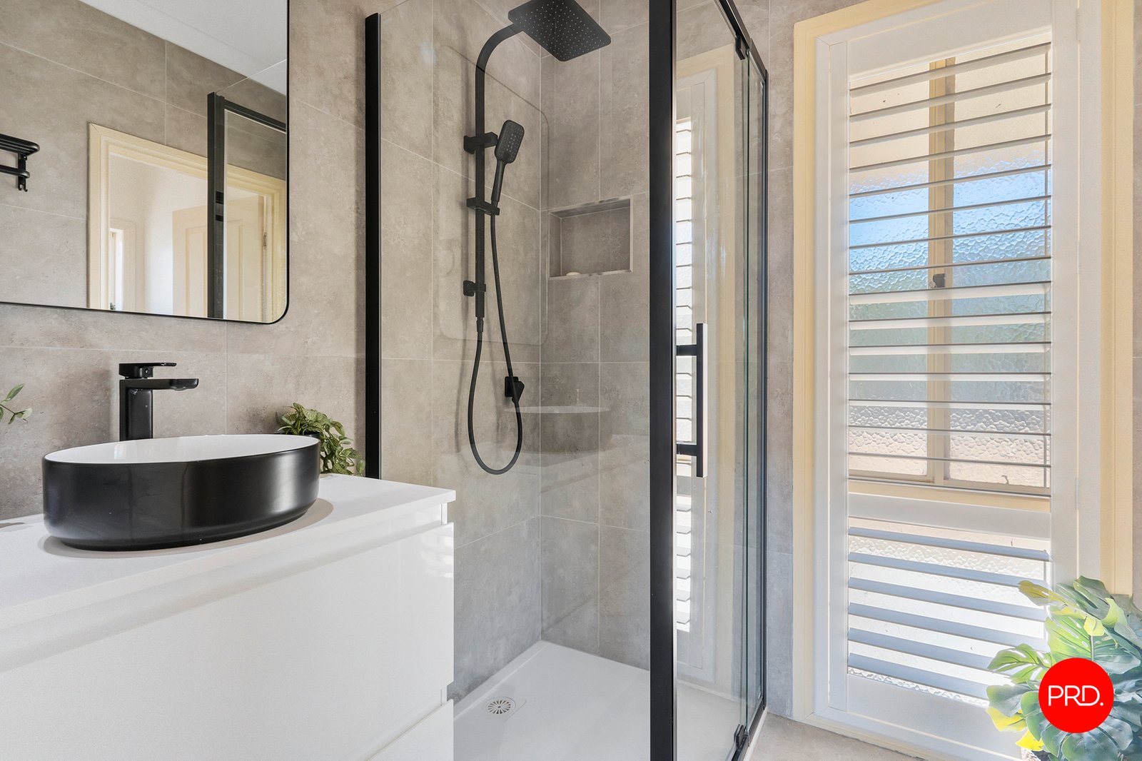 28 Candlebark Court LONGLEA 11