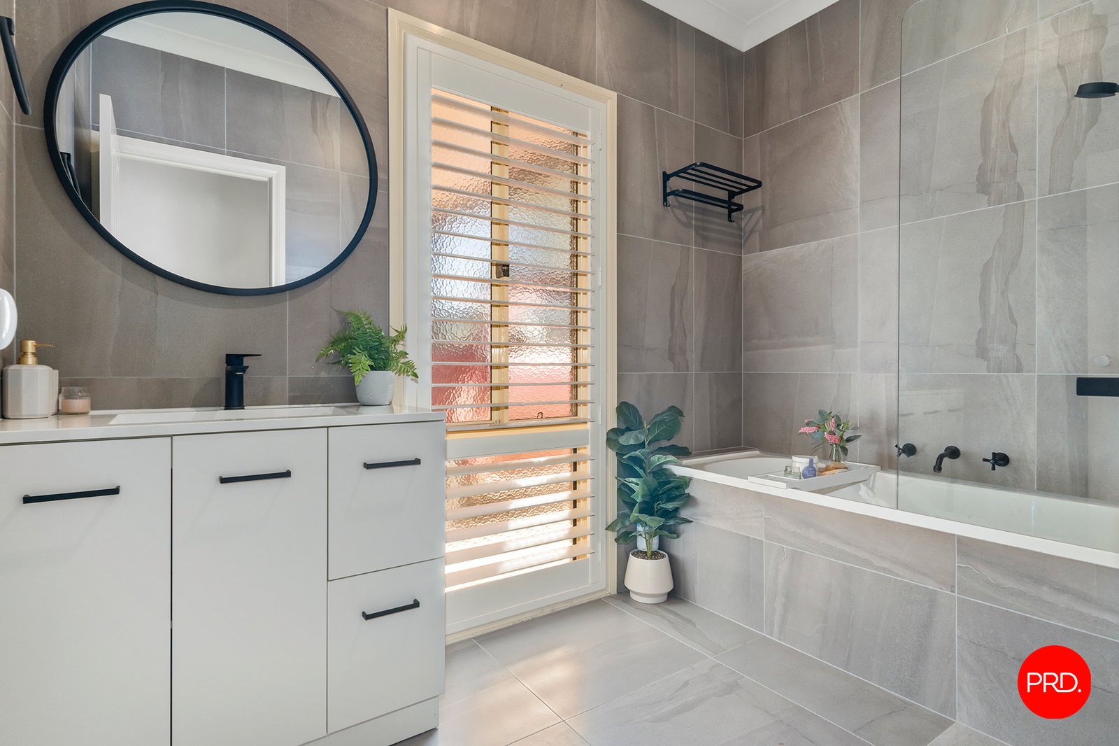 28 Candlebark Court LONGLEA 14