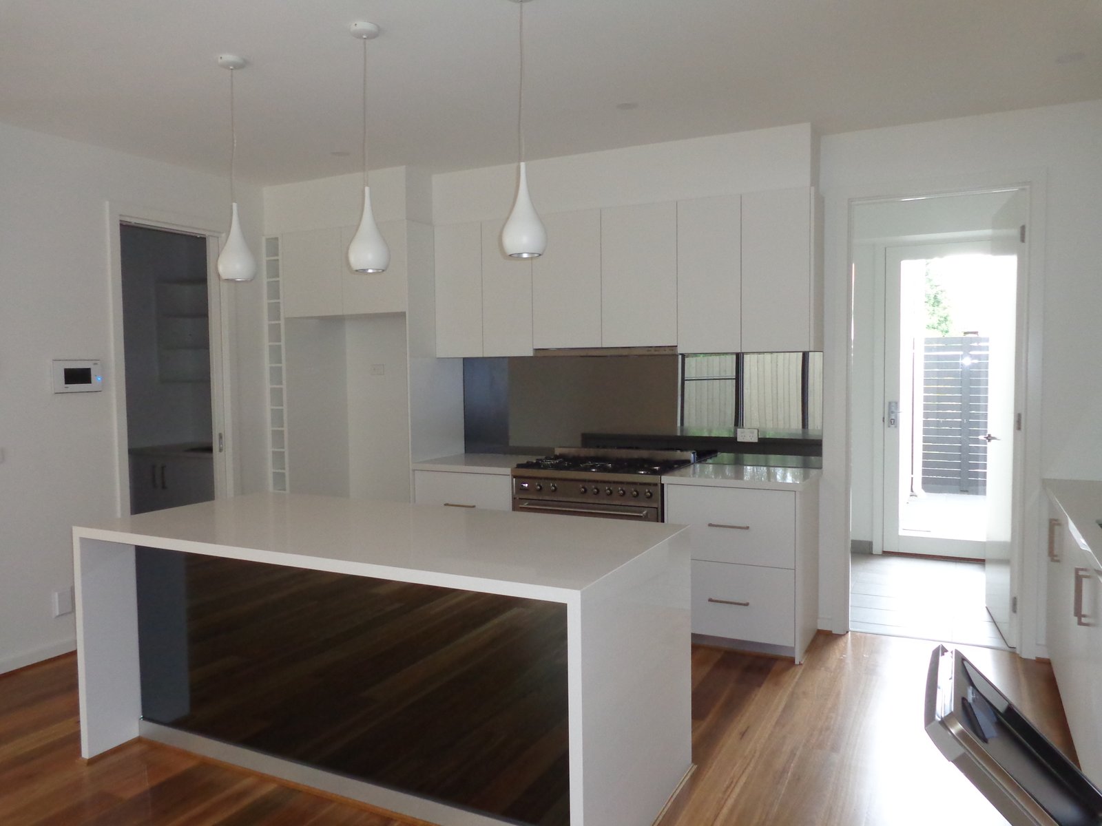 Gallery: 28 Cannes Grove
