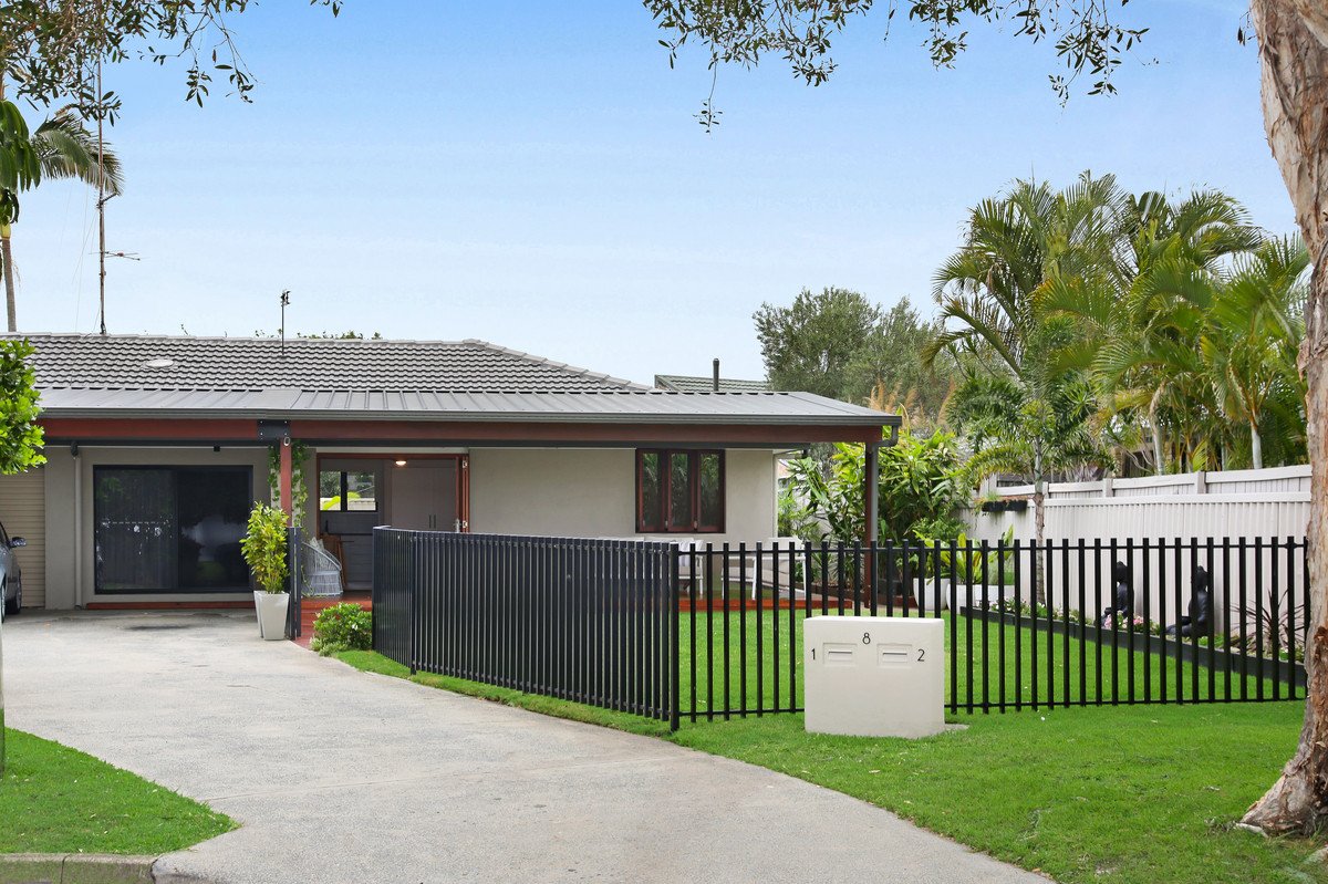 2/8 Cantwell Court Miami 1
