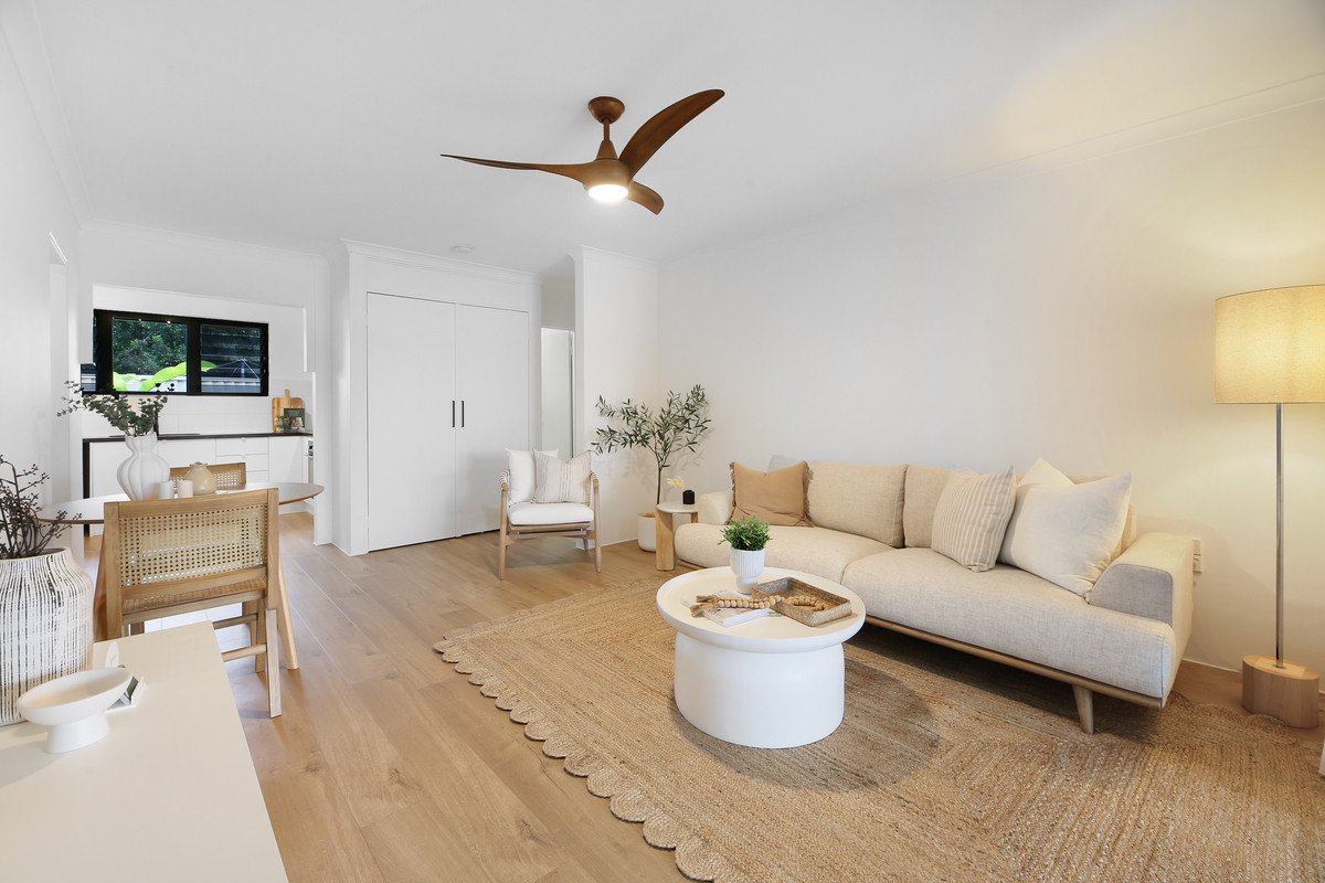 2/8 Cantwell Court Miami 6