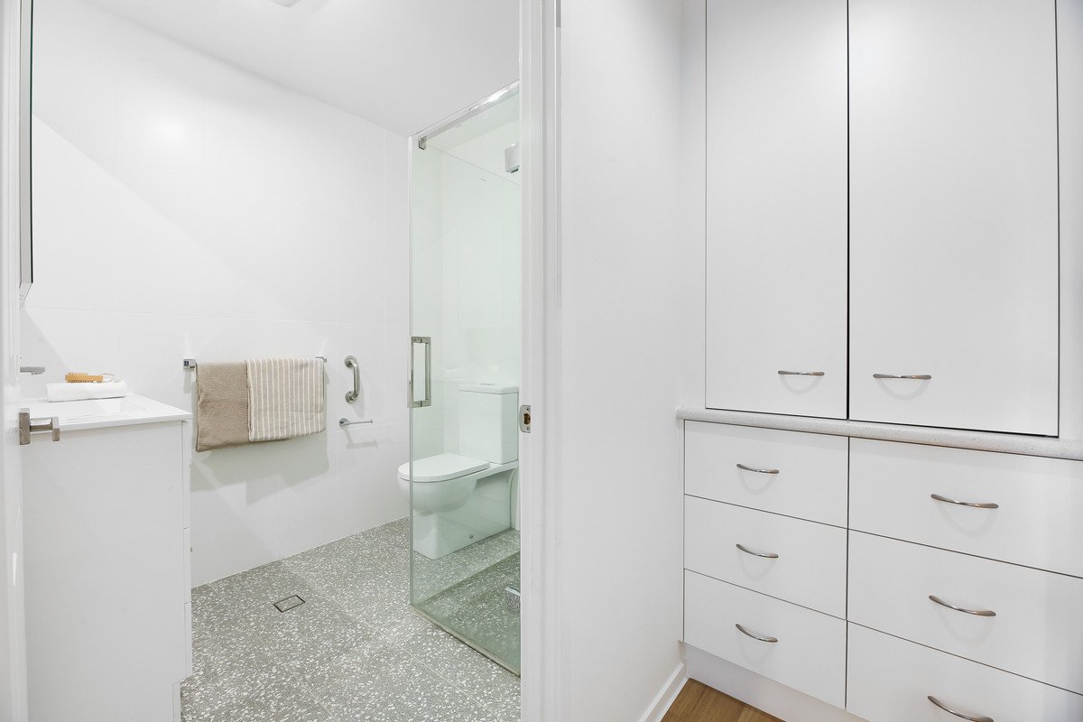 2/8 Cantwell Court Miami 19