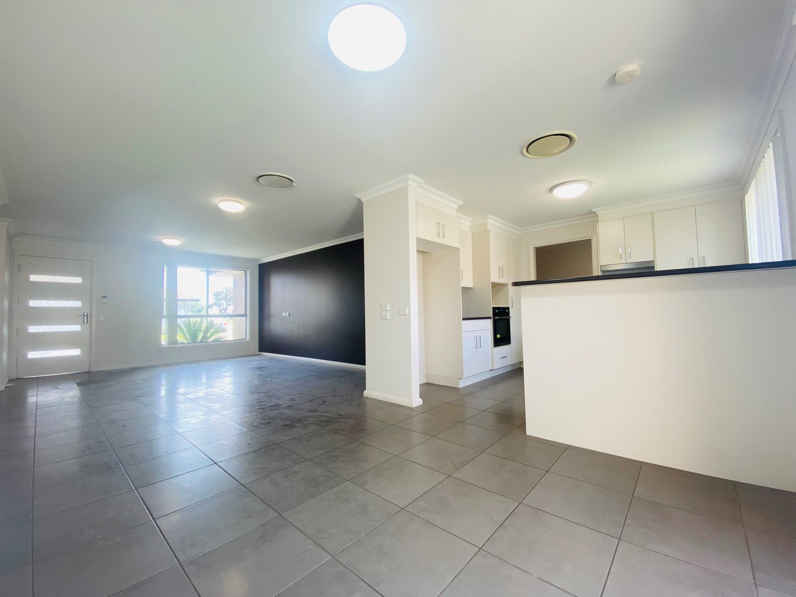 28 Carlito Circuit TAMWORTH 2