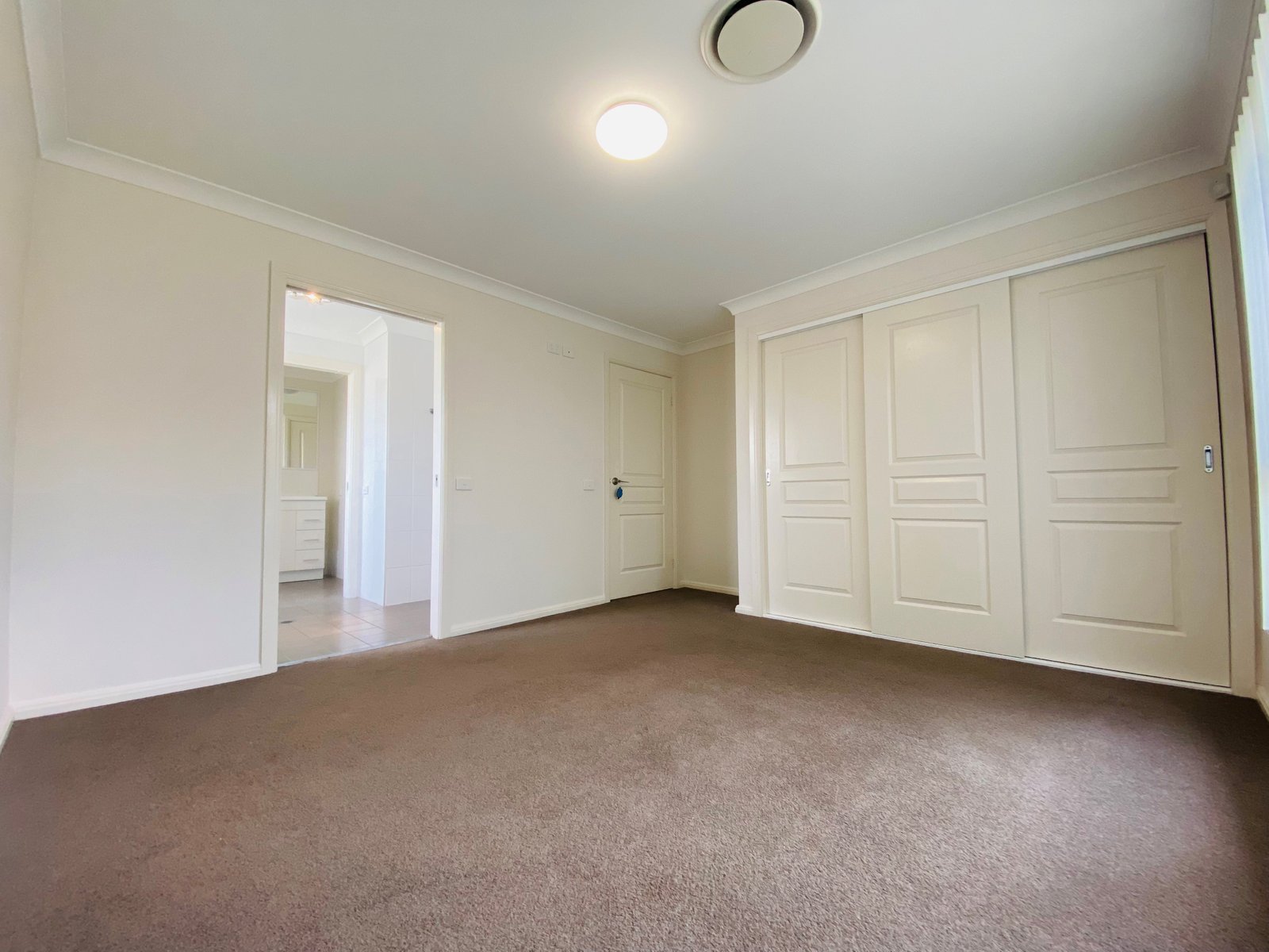 28 Carlito Circuit TAMWORTH 4