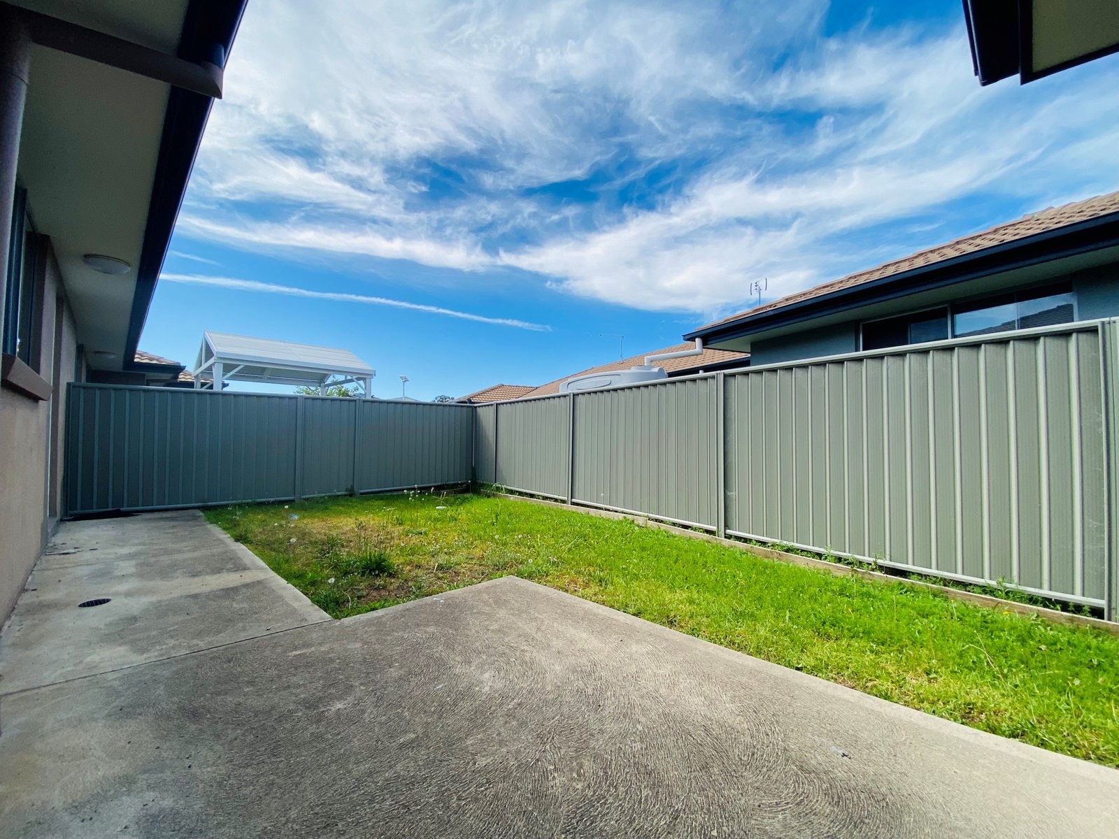 28 Carlito Circuit TAMWORTH 9